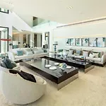 Villa Aurora