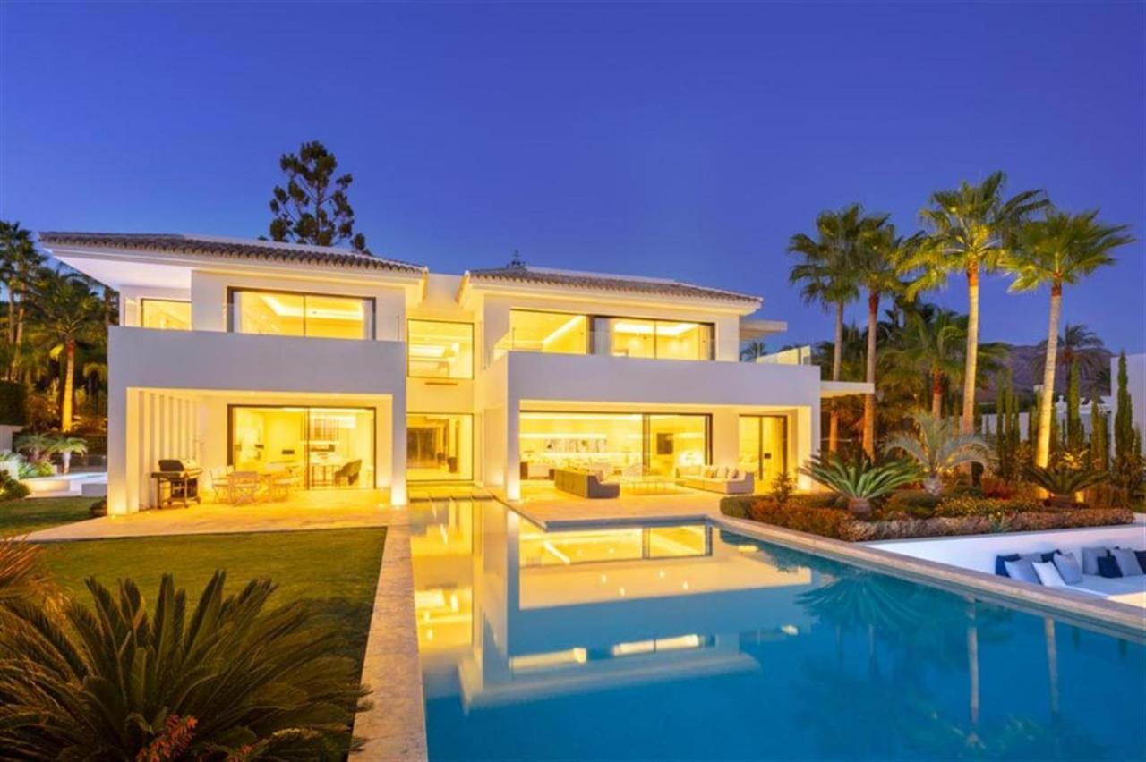 Aurora * Marbella